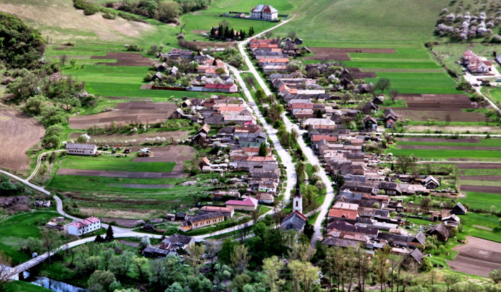 Obec Vlkyňa