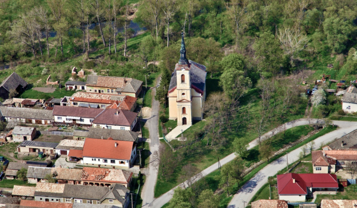 Obec Vlkyňa